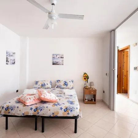 Coastal Chic Rooftop Vista Mare Сан-Фока