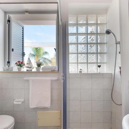 Дом отдыха Coastal Chic Rooftop Vista Mare
